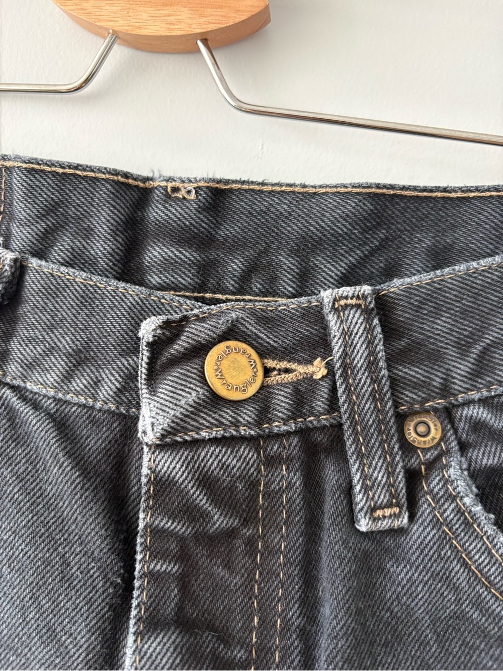 Wrangler vintage Denim Shorts - Picture 2 of 2